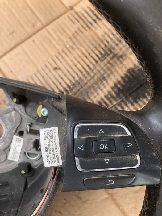 Volan Cu Comenzi Si Airbag Passat B6 B7 CC