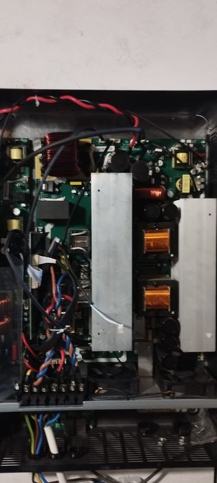 Reparatii invertoare solare