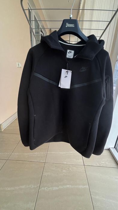 Tech fleece женский верх новый