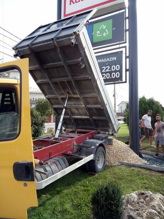 Cilindrru compactor cu deservent greutate 1 fundații alei parcari spat