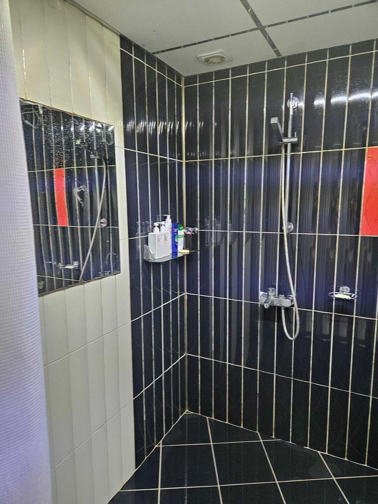 Продава се Четиристаен апартамент в Видин, Христо Ботев - 125 кв.м за 1240 €/кв.м - Снимка #22