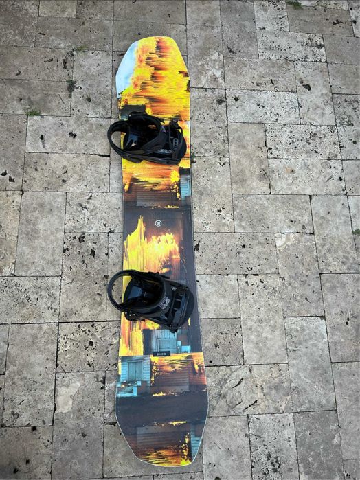Placa snowboard RIDE HELIX 155cm+legaturi SALOMON PACT M