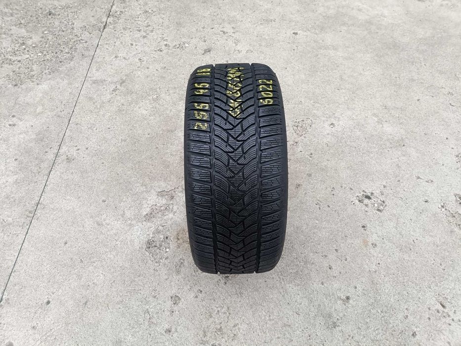 O anvelopa iarna 255 45 18 dunlop winter sport 5 profil 8,5 mm 5022