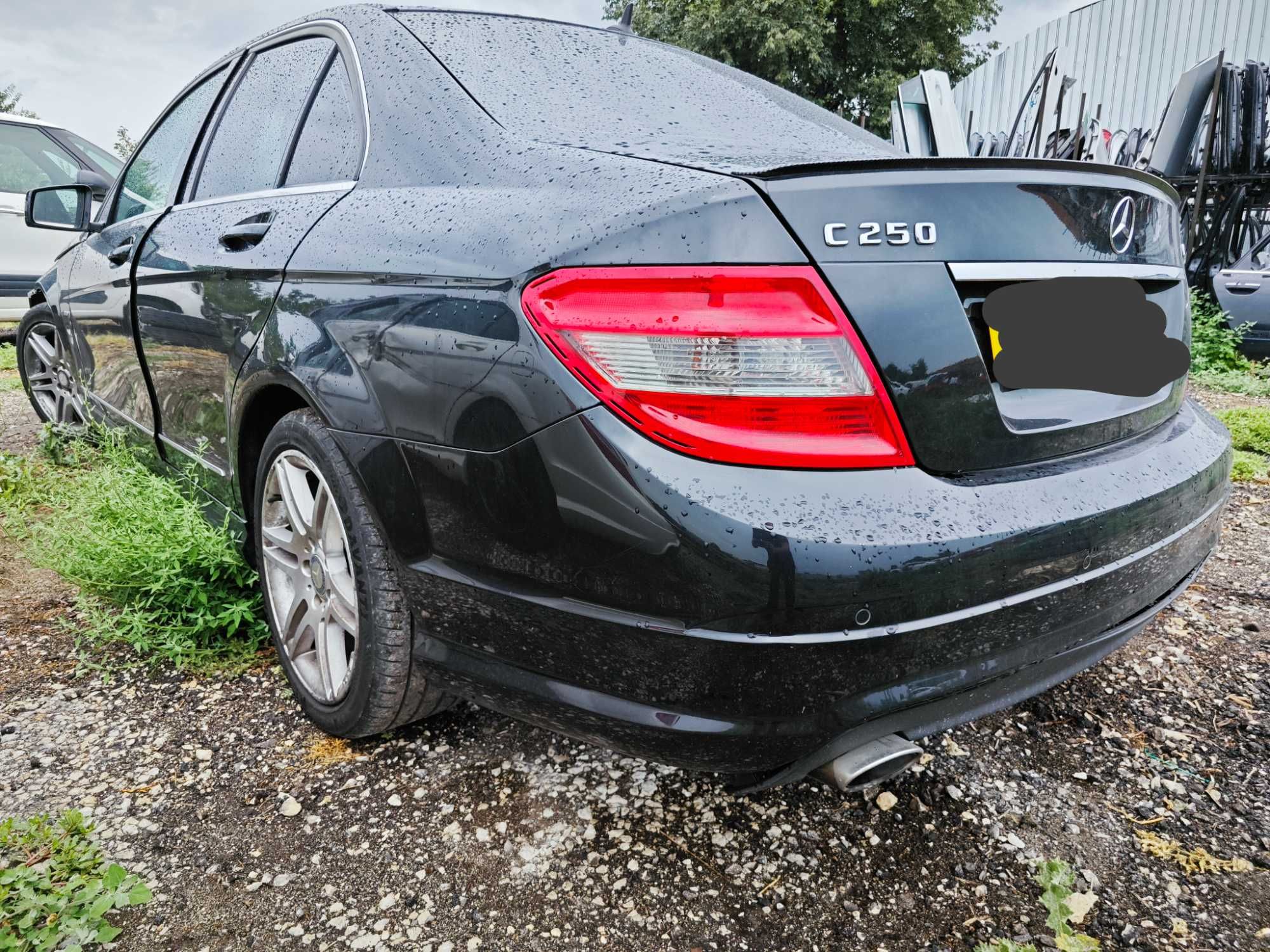 На части Mercedes W204 Кожа Голяма Навигация AMG Мерцедес АМГ ОМ651