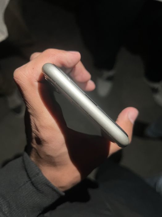 Iphone 11 tinniq