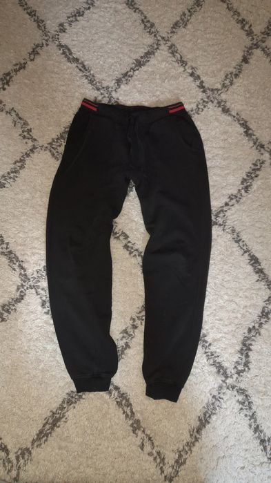 Pantaloni negri M