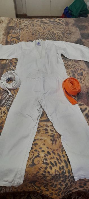 Кимано ,карате, тэквандо, борьба