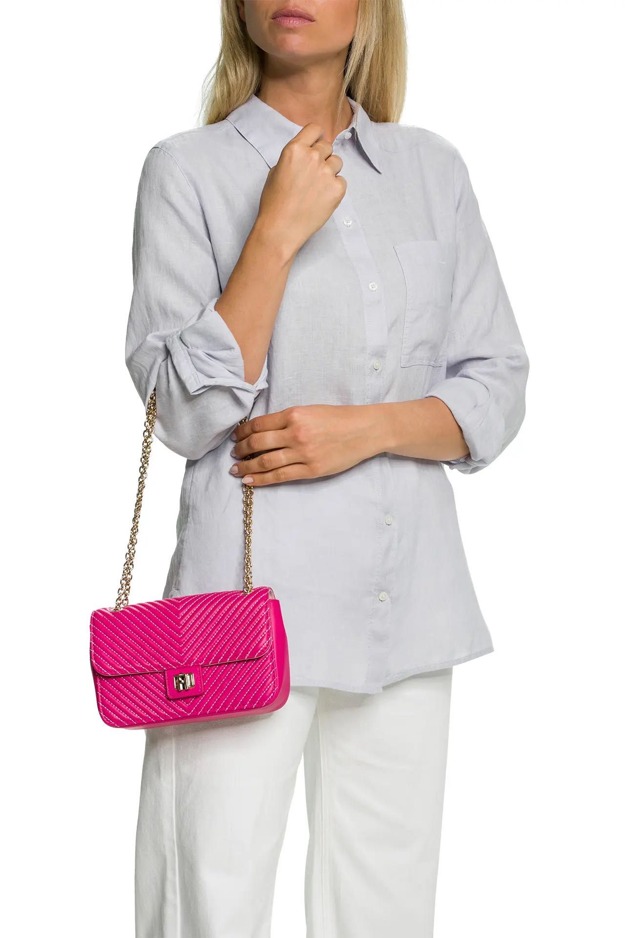 FURLA- Дамска чанта цвят фуксия с метална презрамка - НОВА с етикети