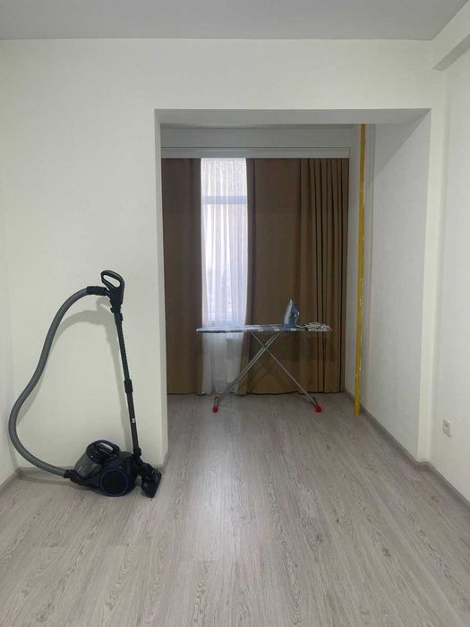 Yangi 4 xonali kvartira Parkent Plaza majmuasida ijaraga beriladi