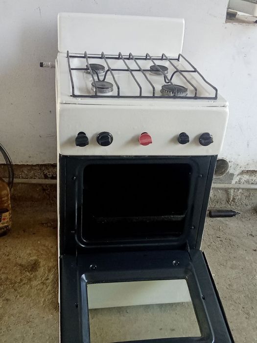 Gaz plitasi sotiladi
