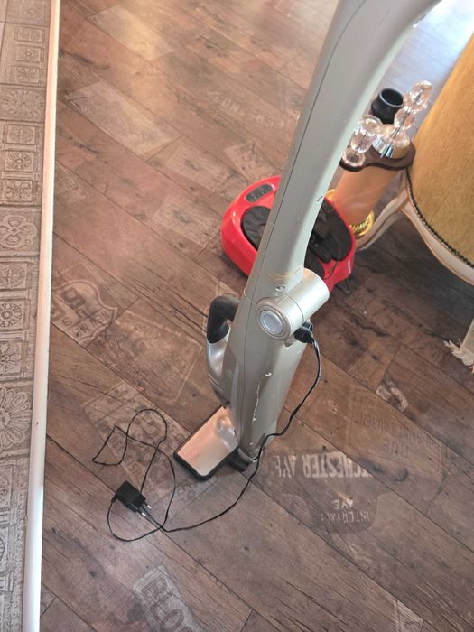 Прахосмукачка Bosch 18w безкабелна
