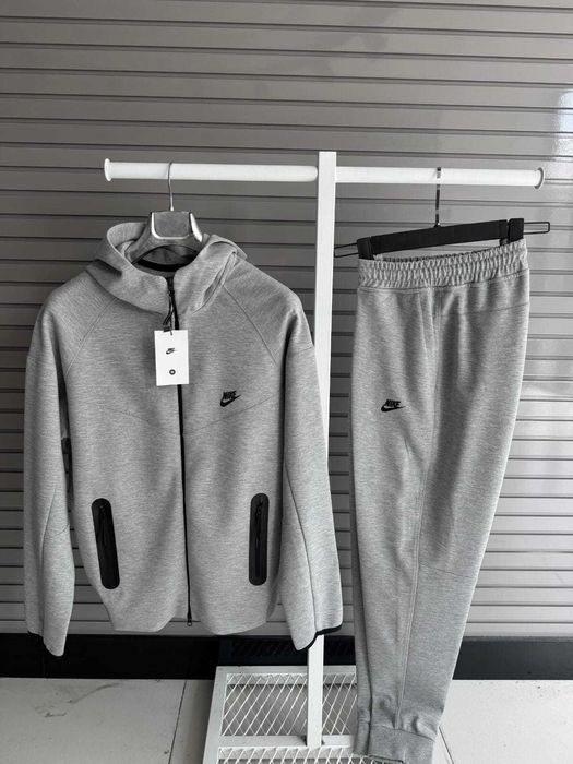 Nike Tech Fleece Мъжки Екипи - Премиум - Колекция 2025/26