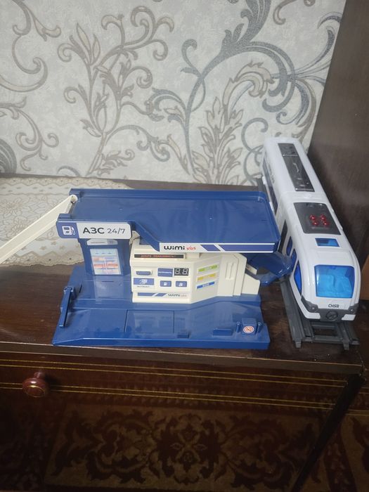 Продаются игрушки