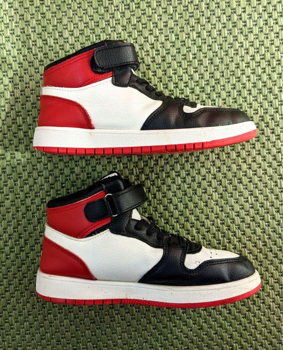 Adidași stil Jordan – mărimea 39