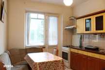 Apartament 3 camere nemobilat de inchiriat, Gorjului , Militari