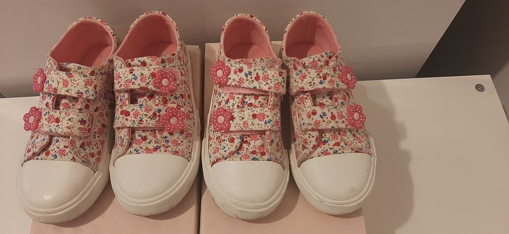 Tenesi pentru fete CCC