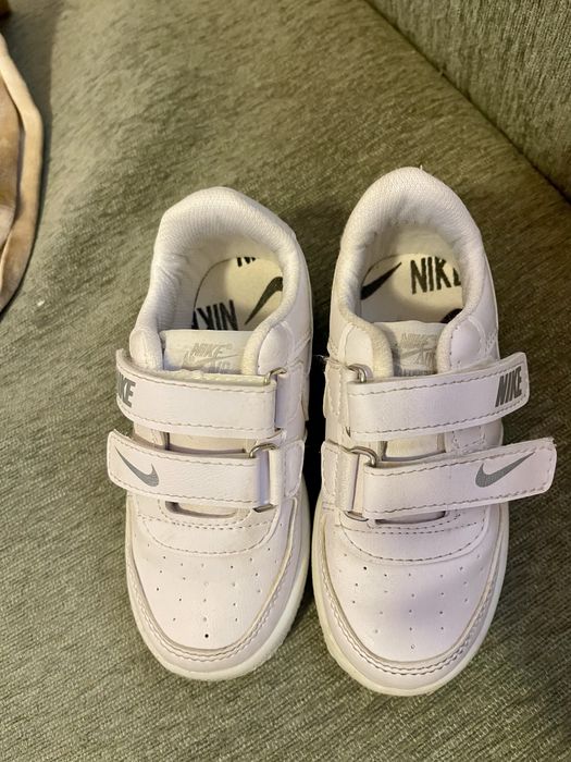 Светещи детски маратонки