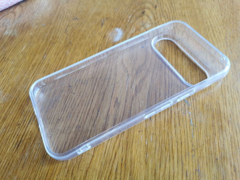 Husa Google Pixel 9 Pro transparenta
Husa este nouă.