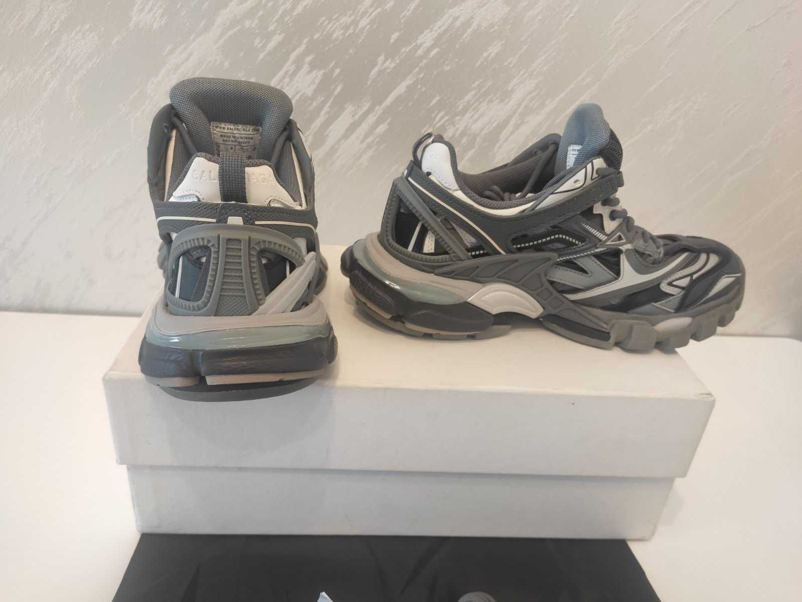 Balenciaga Track 2 grey Налични