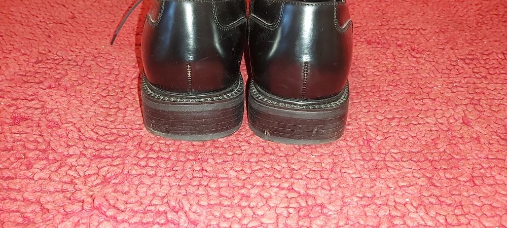 De vânzare pantofi bărbați eleganți măr.45 piele naturală Negri