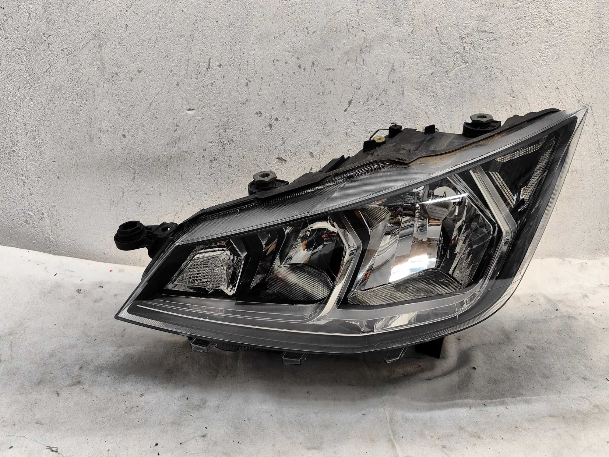 Оригинален фар Сеат Ибиза  Seat Ibiza Led