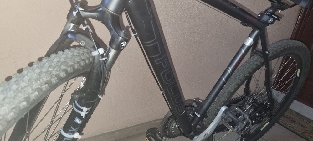 Vand bicicleta cu frane hidraulice