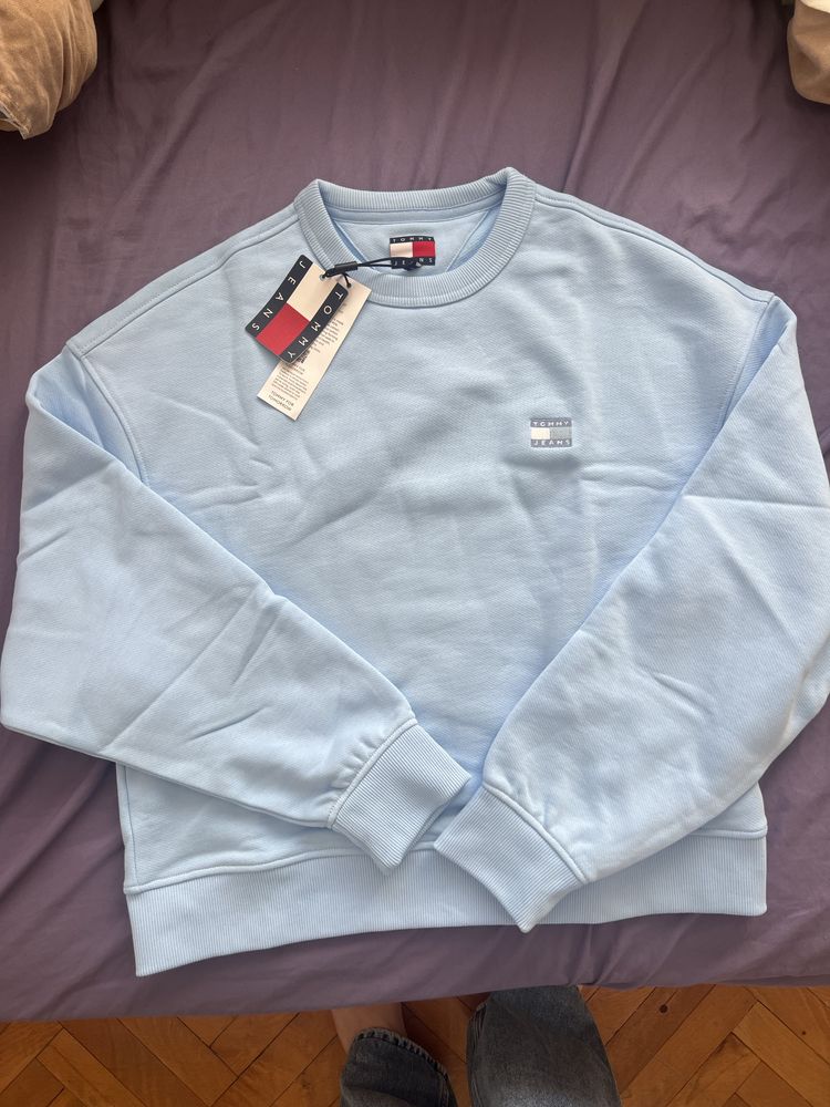 Чисто нов сутшърт Tommy Jeans