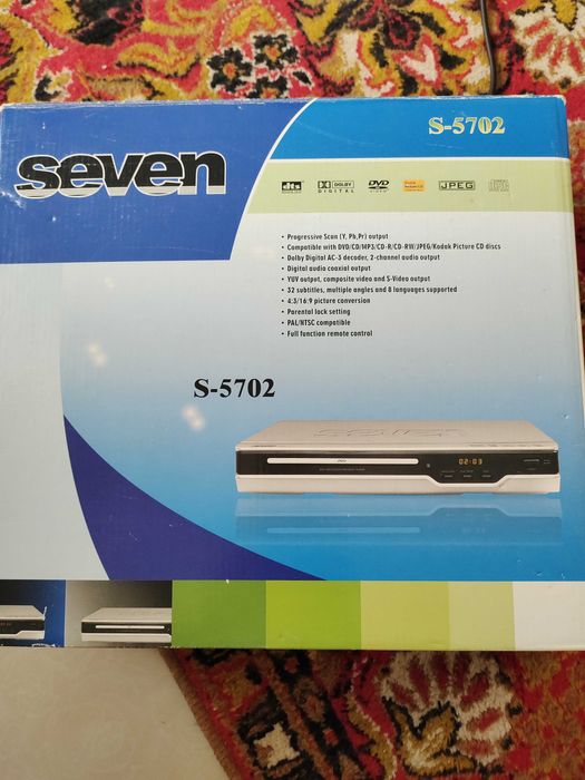 Двд плеер почти новый