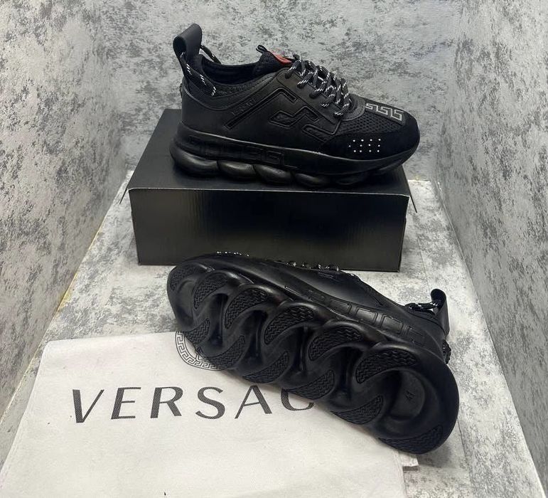 Adidasi versace universali