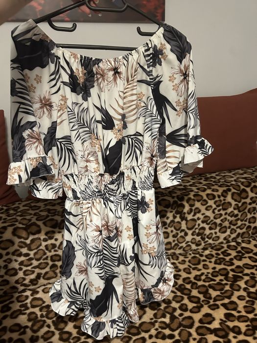 Salopeta pantalon scurt noua