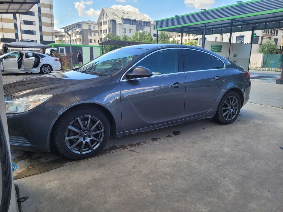 Opel Insignia 2010 2.0 163cp Hatchback