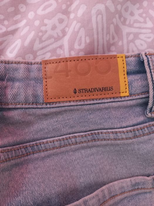 Blugi Stradivarius marimea 34