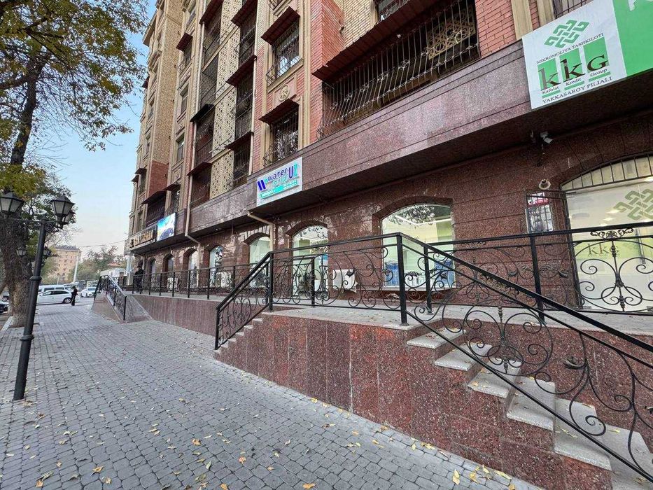 Сдается в аренду помещение 1этаж+подвал 92+75м2 КУшбеги Golden House