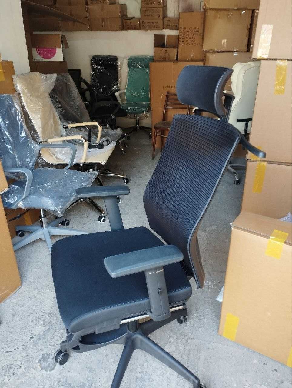 Продается офисное кресло COMFORT для офиса и для дома от первых рук.