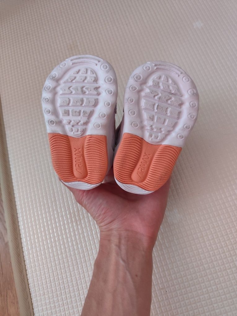 Бебешки обувки Nike air max