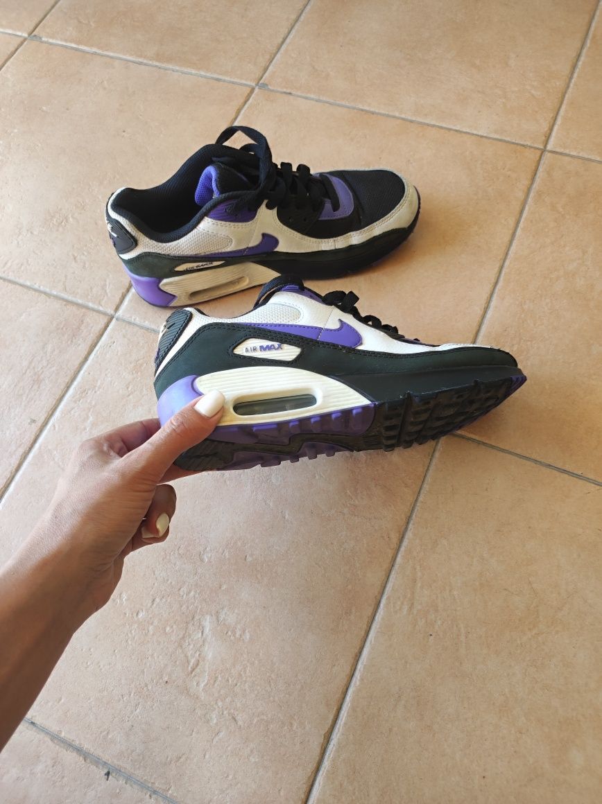 Маратонки Nike air max
