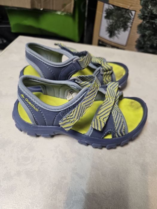 Sandale Quechua Decathlon mărimea 28-29