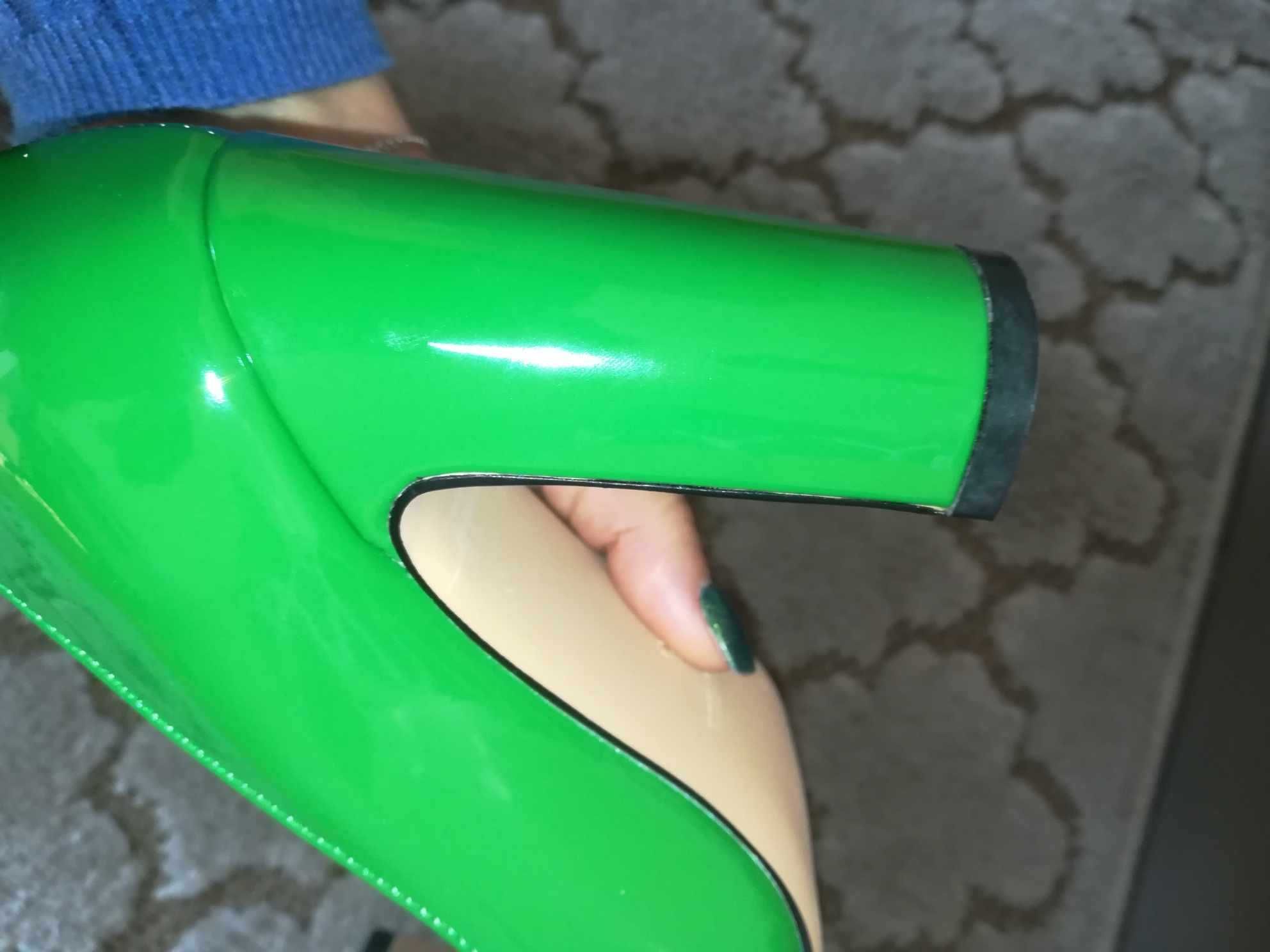 pantofi dama verzi - marimea 35 - 150 lei