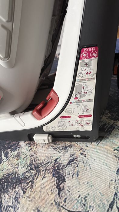 Scaun masina chicco younivers fix 9-36 kg