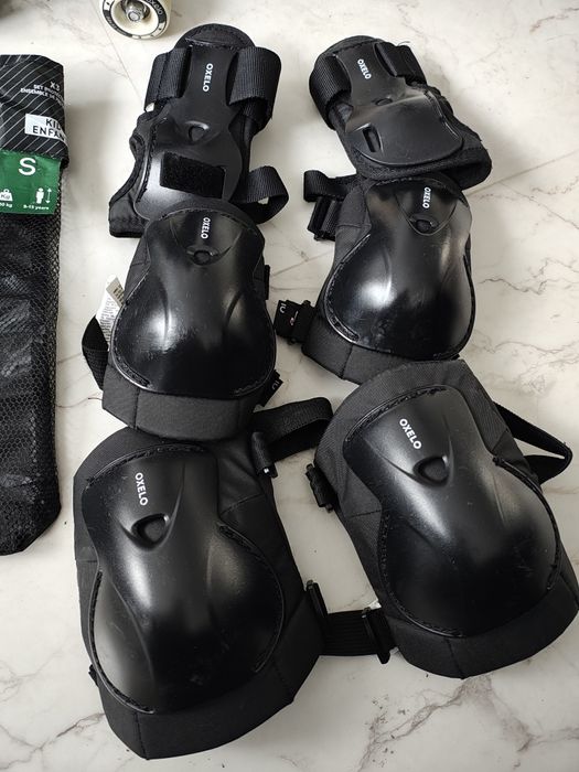 Vând role Oxello copii plus setul de protecție