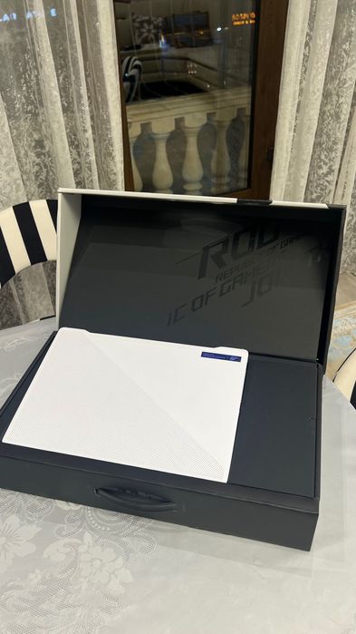 ПРОДАЁТСЯ мощная игровой ноутбук ASUS ROG Zephyrus G14 GA401QM