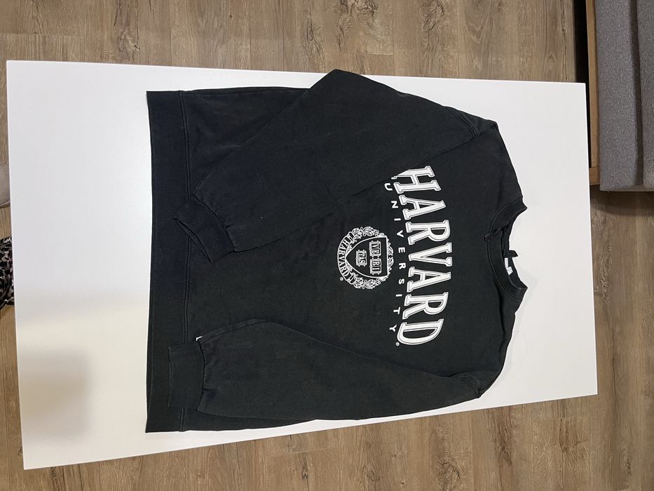 Боди черно и блузи с дълъг ръкав