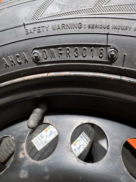 Jante/Anvelope de iarna 185/60 R15 Audi VW Skoda Seat