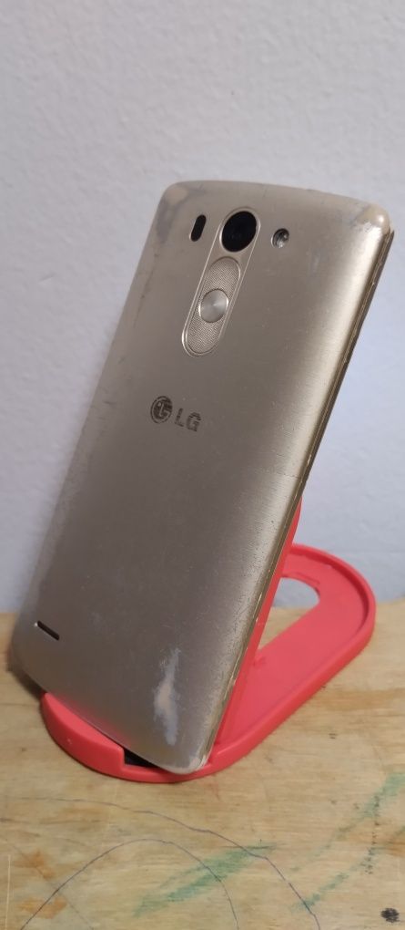 Срочно продам телефон LG3 S на запчасти.