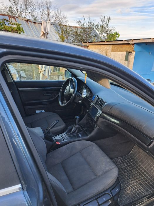 Vând sau schimb BMW e39 525