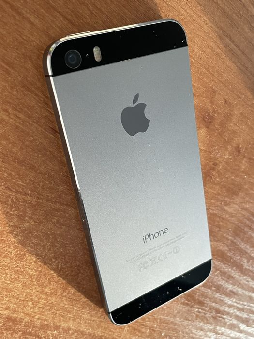 Сотовый телефон Apple iPhone 5s