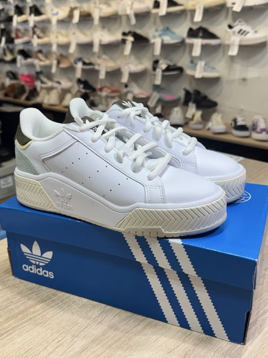 Sneakers Adidas Tourino Dama - 39,5