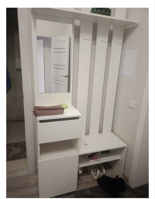 Прихожая (шкаф для обуви и одежды) и зеркало со шкафом в ванную