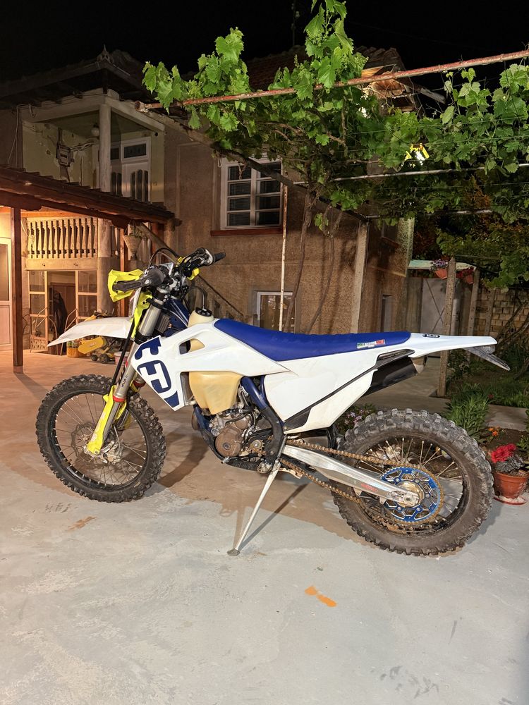 Husqvarna 250 FE 2020 година
