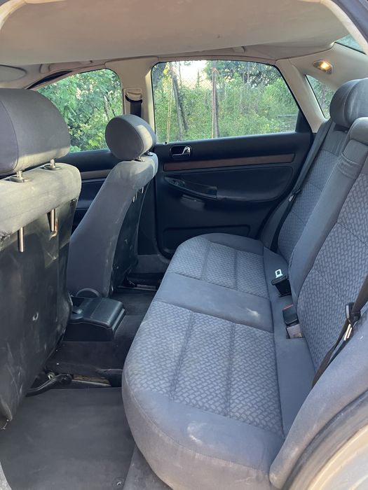 Продава се AUDI A4 1.8T